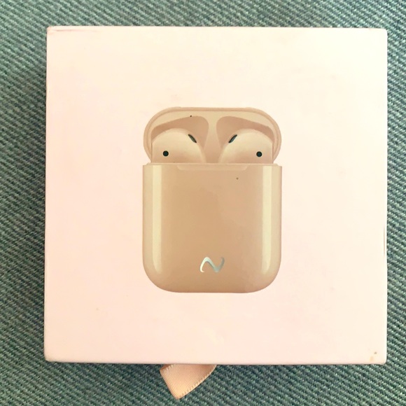 Wireless earbuds - Picture 1 of 5